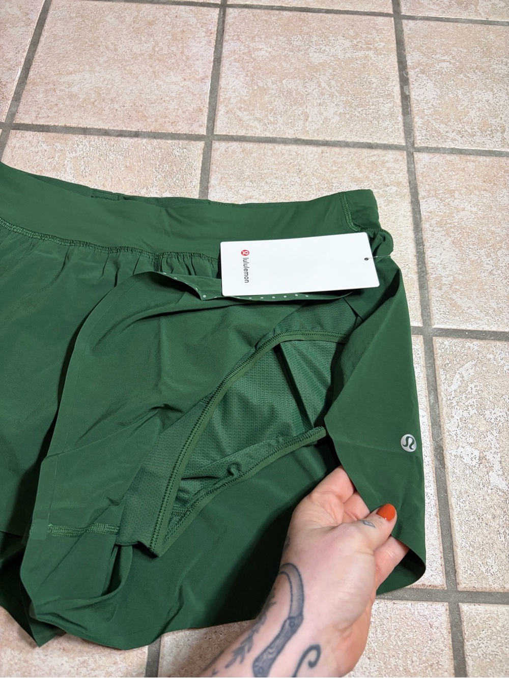 NWT Lululemon Fast & Free High-Rise Split Short 3" (Ivy Grove) Size L - Picture 3 of 8